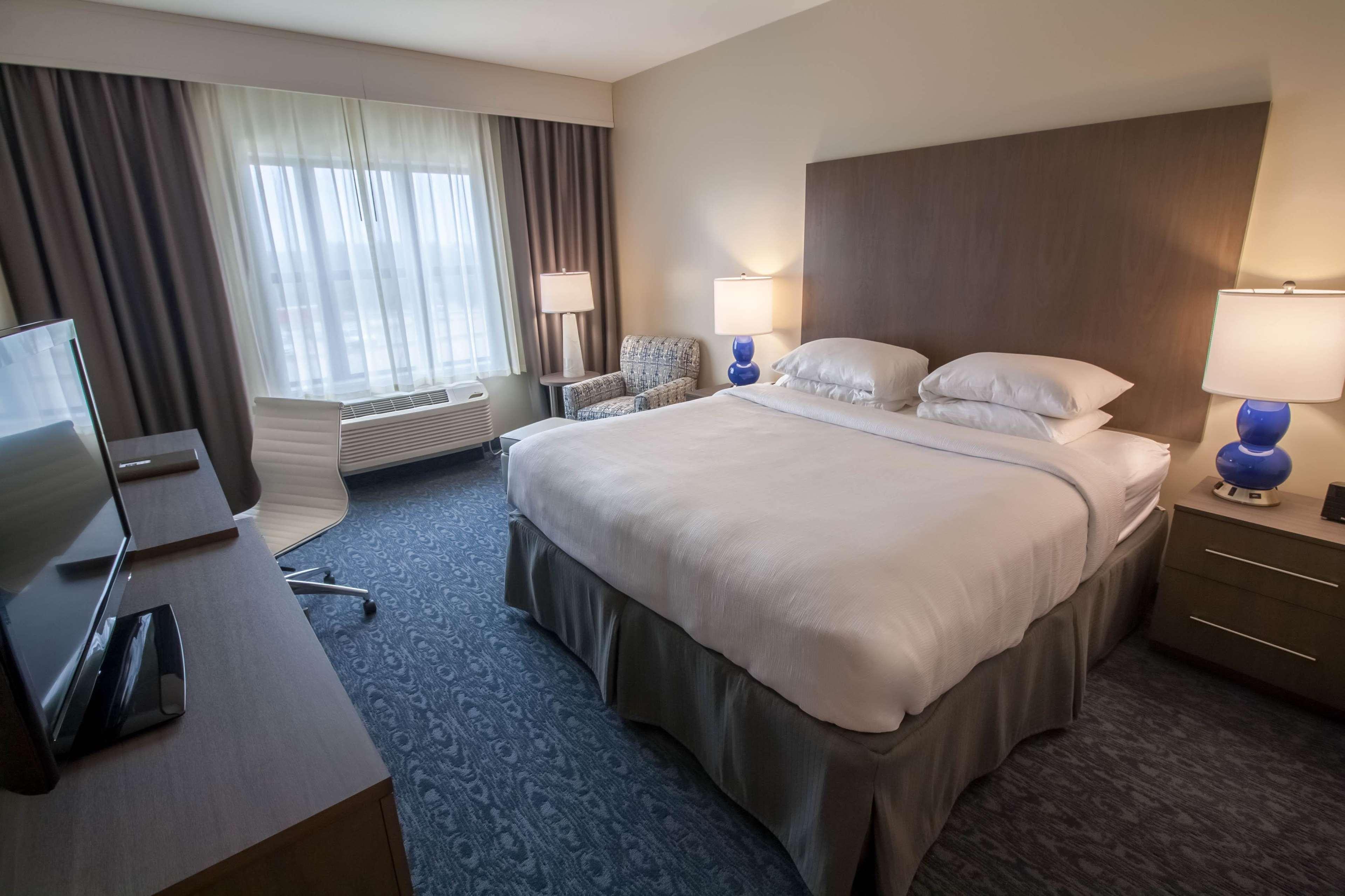 Hotel Renovo Des Moines Urbandale,Tapestry Collection Hilton Eksteriør billede